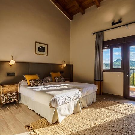 El Balcon De La Vega Otel Pareja Dış mekan fotoğraf