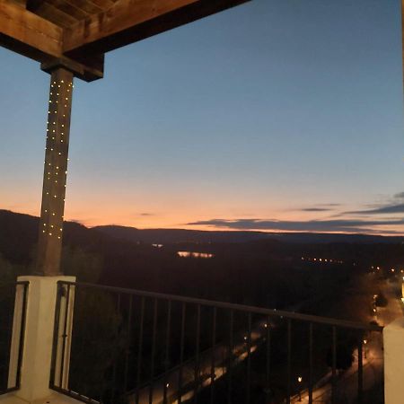 El Balcon De La Vega Otel Pareja Dış mekan fotoğraf