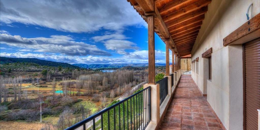 El Balcon De La Vega Otel Pareja Dış mekan fotoğraf