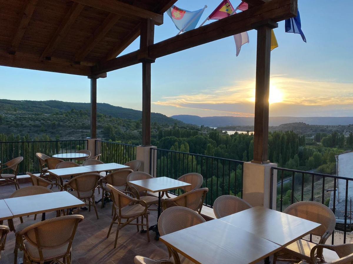 El Balcon De La Vega Otel Pareja Dış mekan fotoğraf