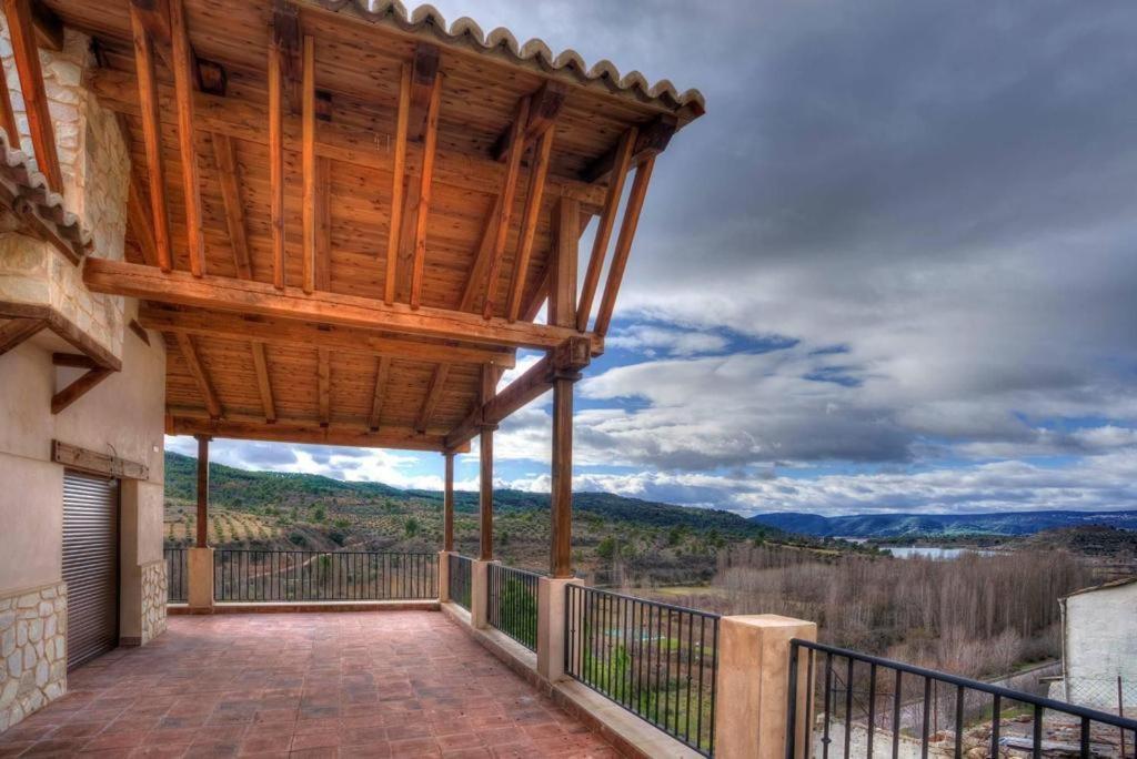 El Balcon De La Vega Otel Pareja Dış mekan fotoğraf