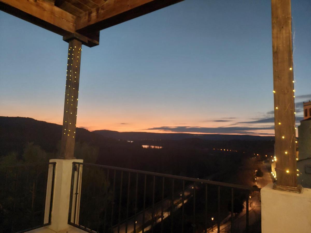 El Balcon De La Vega Otel Pareja Dış mekan fotoğraf