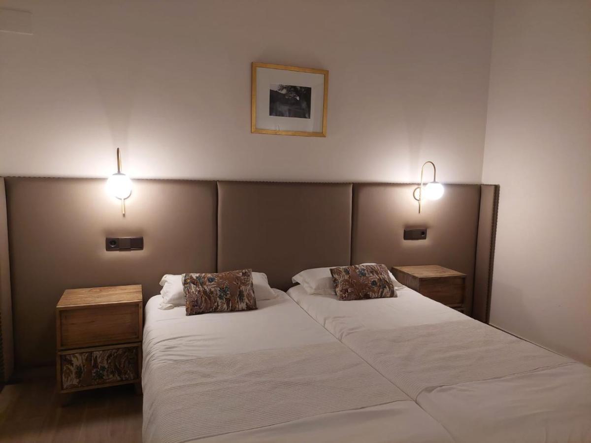 El Balcon De La Vega Otel Pareja Dış mekan fotoğraf