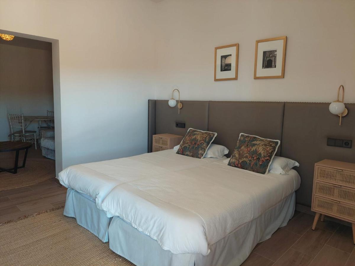 El Balcon De La Vega Otel Pareja Dış mekan fotoğraf