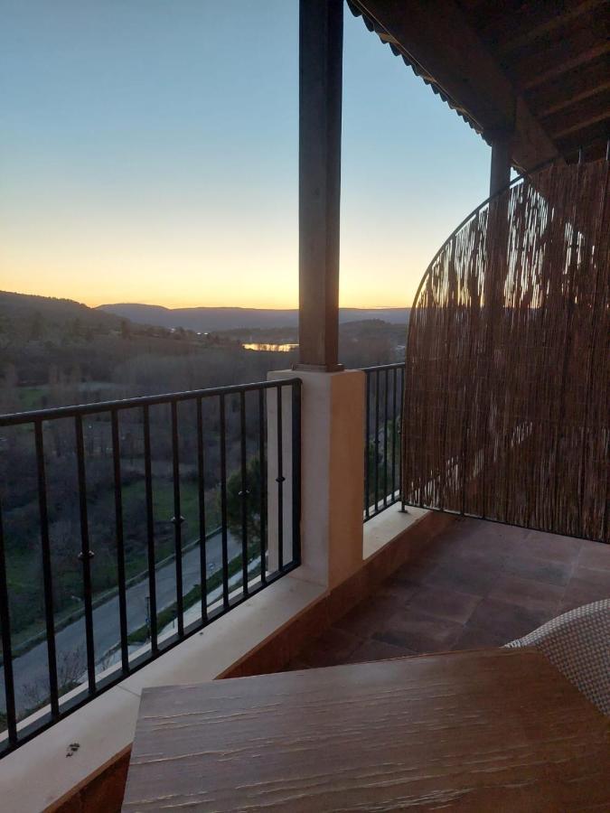 El Balcon De La Vega Otel Pareja Dış mekan fotoğraf