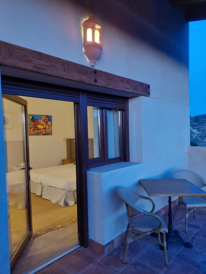 El Balcon De La Vega Otel Pareja Dış mekan fotoğraf